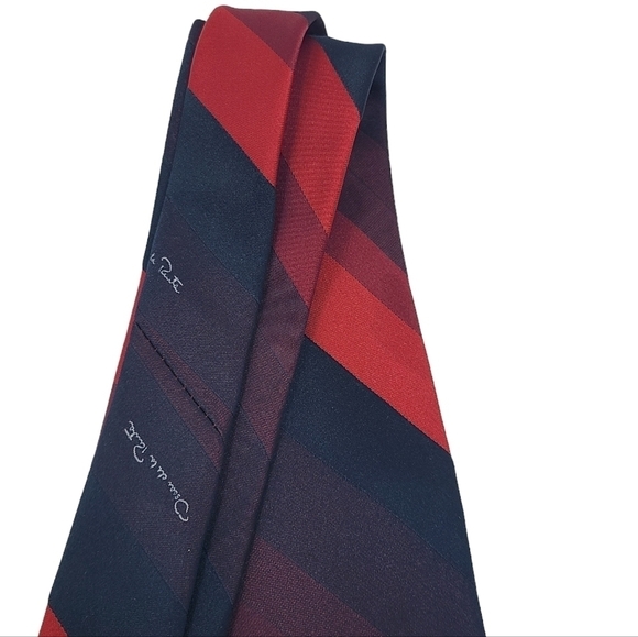 Oscar de la Renta | Men's Red and Blue Ombre Diagonal Striped Tie (One Size) - Picture 8 of 13